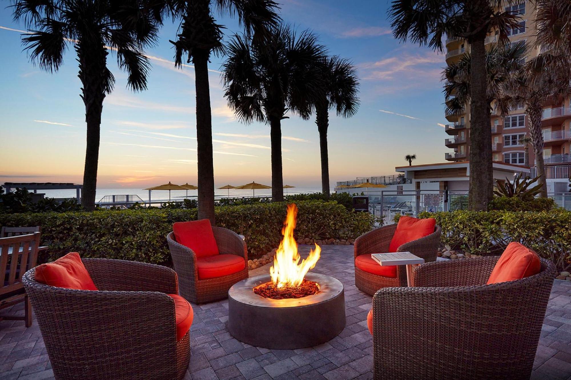 Delta Hotels By Marriott Daytona Beach Oceanfront Exterior foto